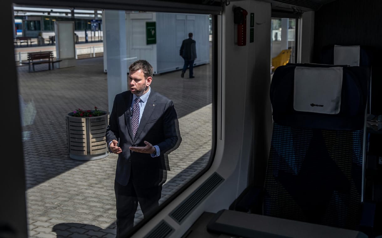 Nem létező vágányok, hiányzó kocsik, elfuserált felújítás: mit kell tennie Vitézy Dávidnak, hogy a vasút sokkal jobb választás legyen az autónál?