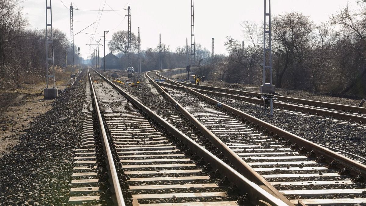 Ne várjuk a vasútvállalatoktól a vasúti pályák fenntartását!