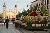 Extra és késő éjszakai járatokkal készül a MÁV-csoport a Debreceni Virágkarneválra