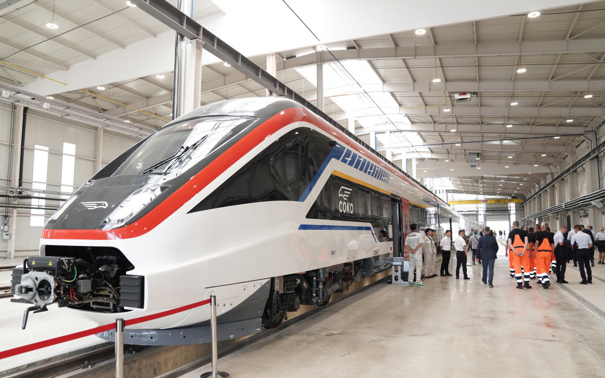 Megérkezett Kelebiára a Budapest–Belgrád vasútvonal szupervonata, hamarosan minden eldől
